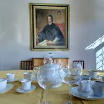 Raboso Grand 9-Windows Apartment *