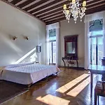 Raboso Grand 9-Windows Venedig