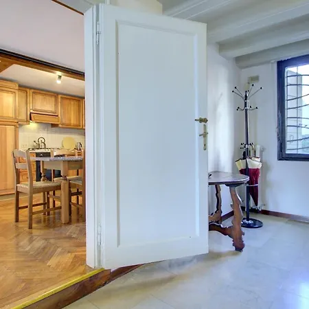 Raboso Grand 9-windows * Venecia