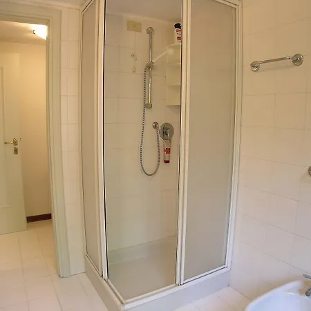 Raboso Grand 9-windows * Venecia