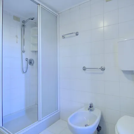 Raboso Grand 9-windows * Venecia