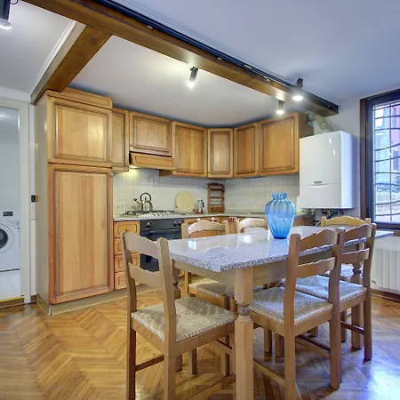 Raboso Grand 9-windows