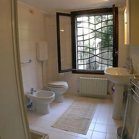 Raboso Grand 9-Windows Apartment