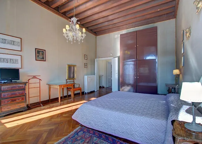 Raboso Grand 9-windows Apartmán