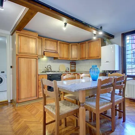 Raboso Grand 9-windows Appartamento *