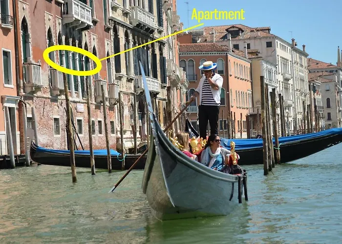 Raboso Grand 9-Windows Apartment Venedig