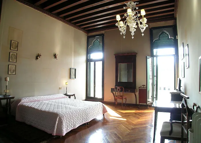 Raboso Grand 9-Windows Venedig