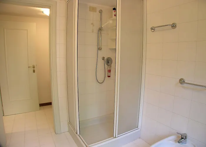 Raboso Grand 9-windows * Venedik