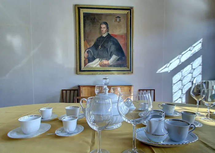 Raboso Grand 9-Windows Apartment *