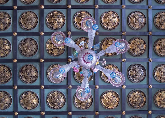 Raboso Grand 9-windows * Venedik